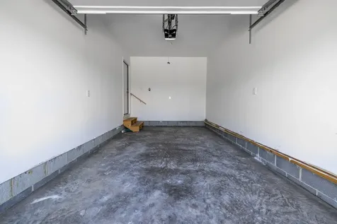 121 21st Street Grottoes VA 24441