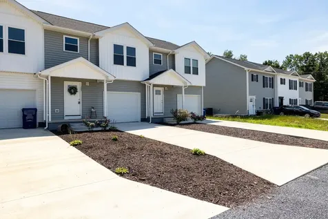 121 21st Street Grottoes VA 24441