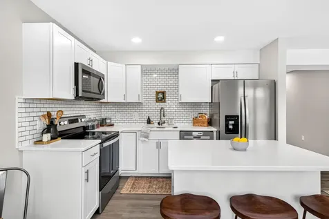 121 21st Street Grottoes VA 24441