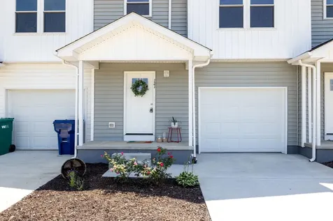 121 21st Street Grottoes VA 24441