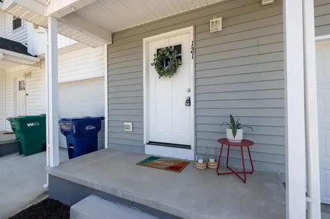 121 21st Street Grottoes VA 24441