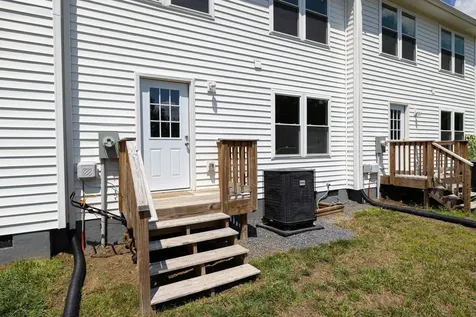 121 21st Street Grottoes VA 24441