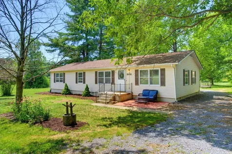 2882 East Side Highway Crimora VA 24431