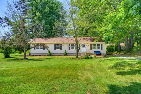 2882 East Side Highway Crimora VA 24431