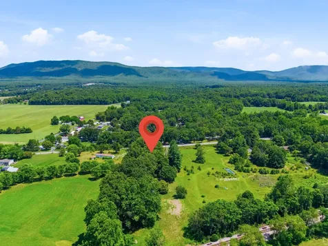 2882 East Side Highway Crimora VA 24431
