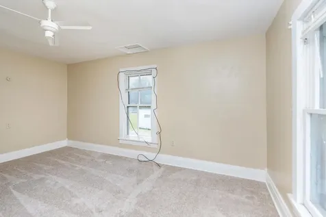 489 Charlotte Avenue N Waynesboro VA 22980