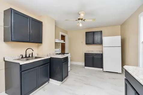 489 Charlotte Avenue N Waynesboro VA 22980