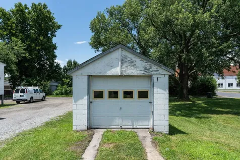 489 Charlotte Avenue N Waynesboro VA 22980