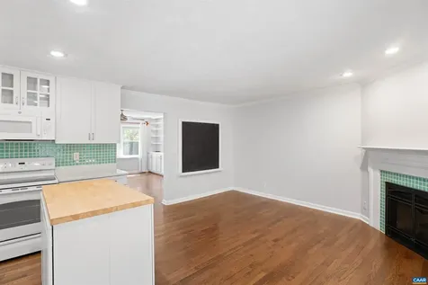 652 Lockesley Terrace Charlottesville VA 22903