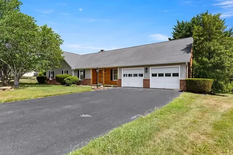 117 Yarmouth Road Stuarts Draft VA 24477