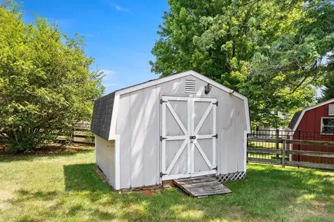 117 Yarmouth Road Stuarts Draft VA 24477