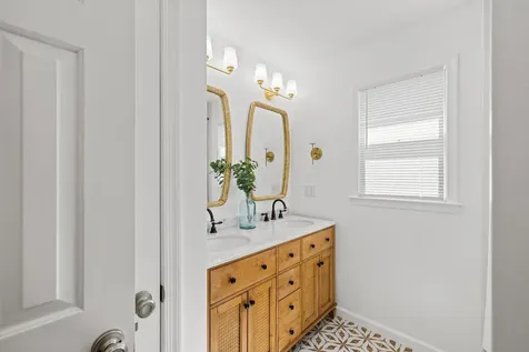625 Essex Drive Staunton VA 24401