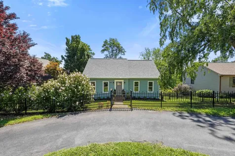 625 Essex Drive Staunton VA 24401