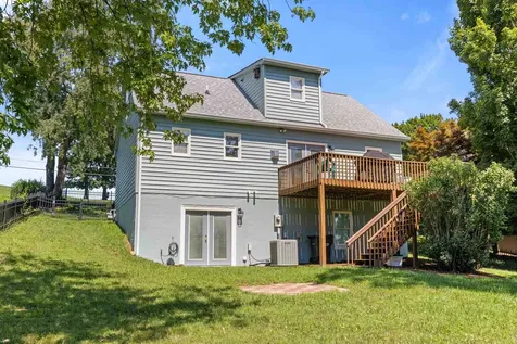 625 Essex Drive Staunton VA 24401