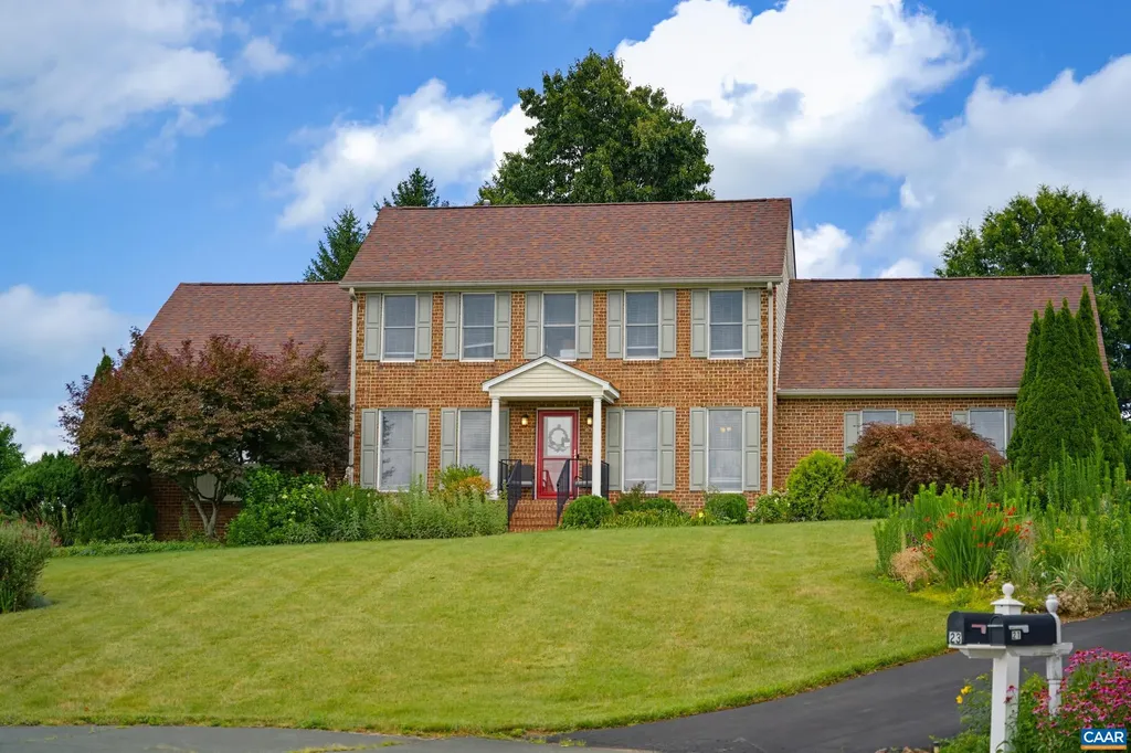 Waynesboro VA, 23 Christopher Court