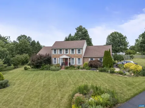 23 Christopher Court Waynesboro VA 22980