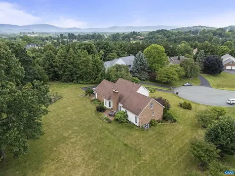 23 Christopher Court Waynesboro VA 22980