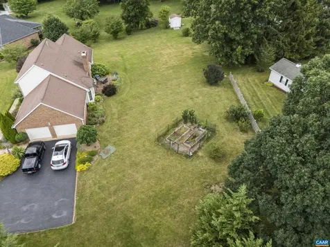 23 Christopher Court Waynesboro VA 22980