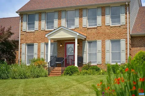 23 Christopher Court Waynesboro VA 22980