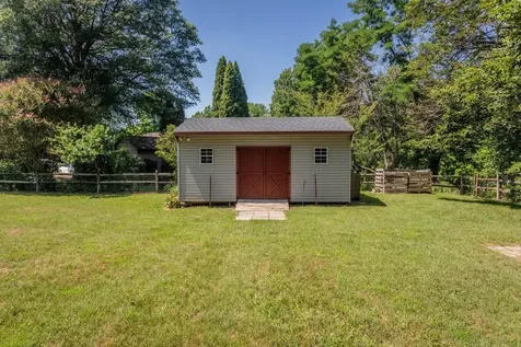 503 Riverside Drive E Bridgewater VA 22812
