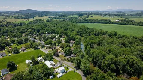 503 Riverside Drive E Bridgewater VA 22812
