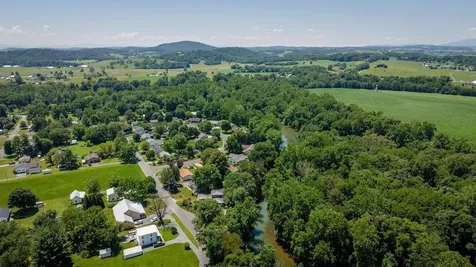 503 Riverside Drive E Bridgewater VA 22812