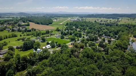 503 Riverside Drive E Bridgewater VA 22812