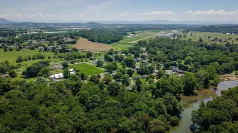 503 Riverside Drive E Bridgewater VA 22812