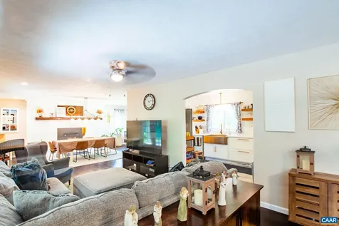 3449 Wildwood Drive Keezletown VA 22832