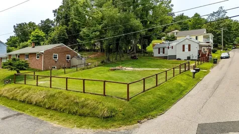 110 Gay Street W Staunton VA 24401