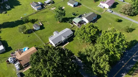 440 Dry Branch Road Churchville VA 24421