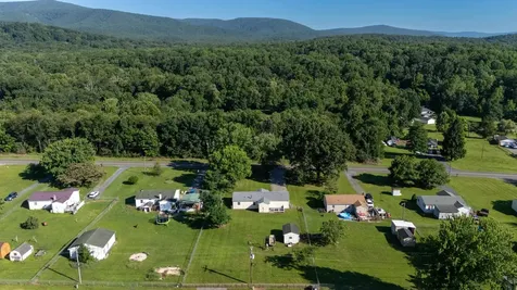 440 Dry Branch Road Churchville VA 24421