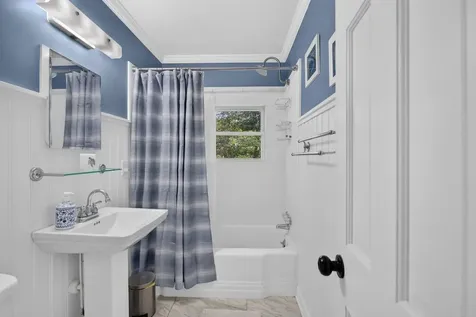 55 Lake Drive Edinburg VA 22824
