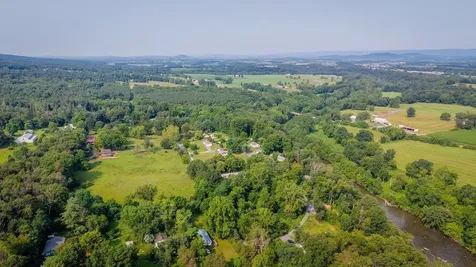 55 Lake Drive Edinburg VA 22824