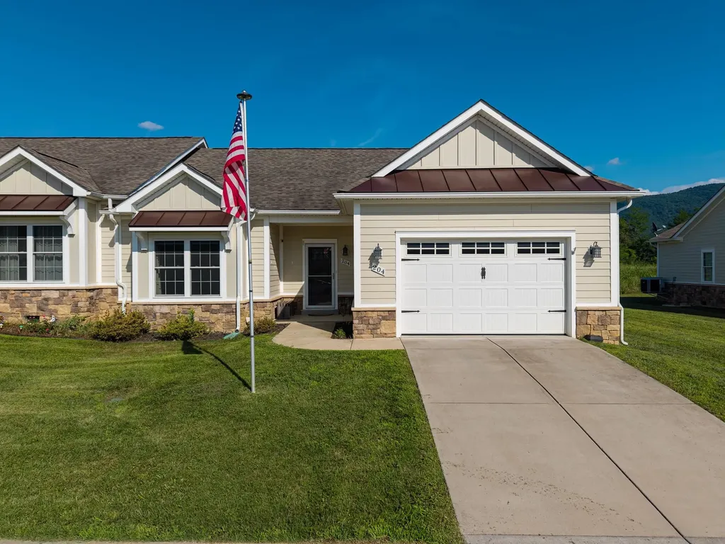 204 Grafton Court Edinburg VA 22824