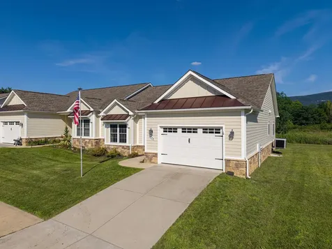 204 Grafton Court Edinburg VA 22824