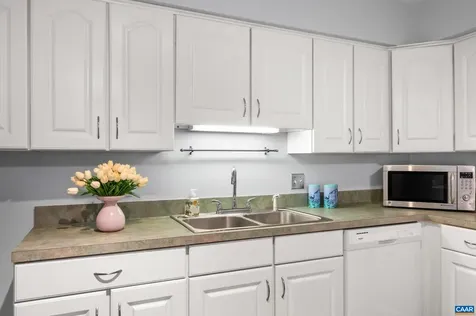 102 Mansfield Court Charlottesville VA 22903