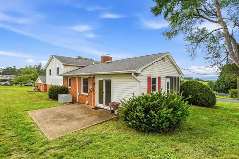 2457 Eversole Road Rockingham VA 22802