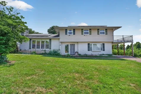 639 Silver Lake Road Dayton VA 22821