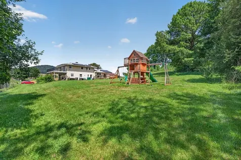 639 Silver Lake Road Dayton VA 22821