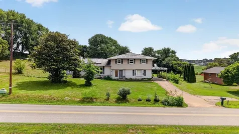 639 Silver Lake Road Dayton VA 22821