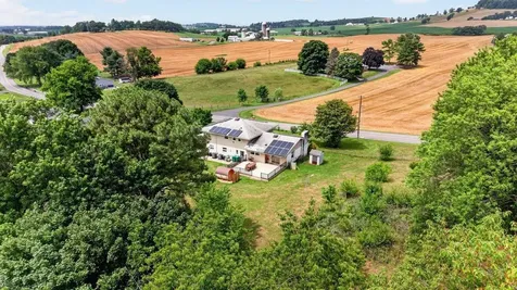 639 Silver Lake Road Dayton VA 22821