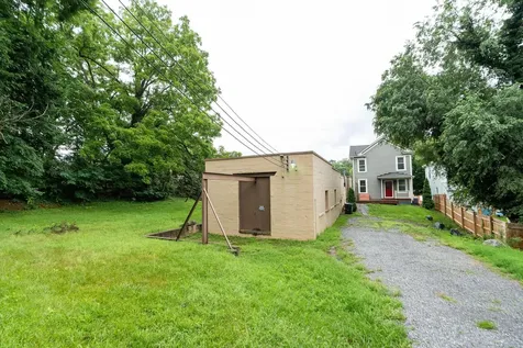 820 Augusta Street N Staunton VA 24401