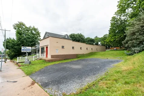 820 Augusta Street N Staunton VA 24401