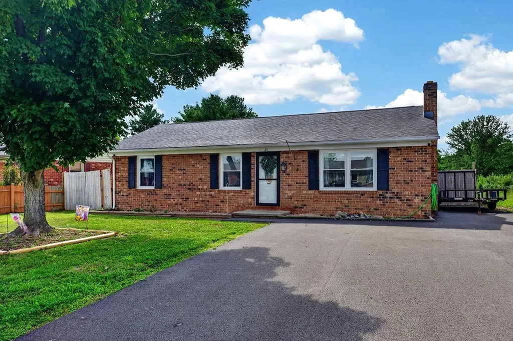 21 Eastgate Drive Verona VA 24482