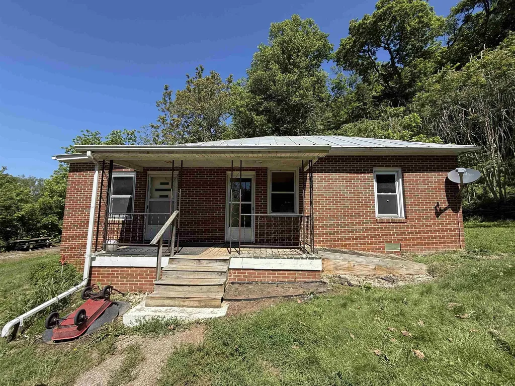 8760 Brocks Gap Road Broadway VA 22815