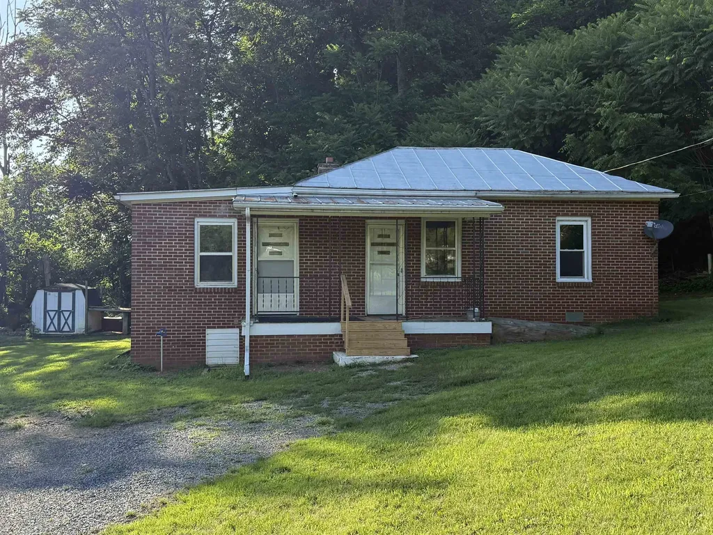 8760 Brocks Gap Road Broadway VA 22815