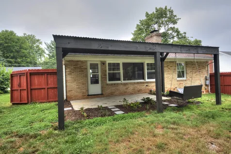 918 Jefferson Avenue Waynesboro VA 22980