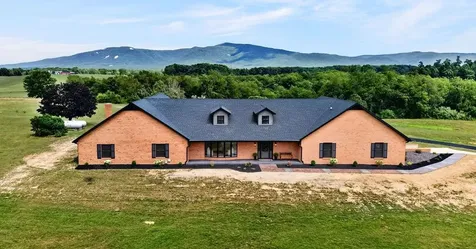 5348 Lee Jackson Highway Greenville VA 24440