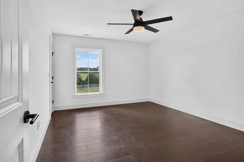 5348 Lee Jackson Highway Greenville VA 24440